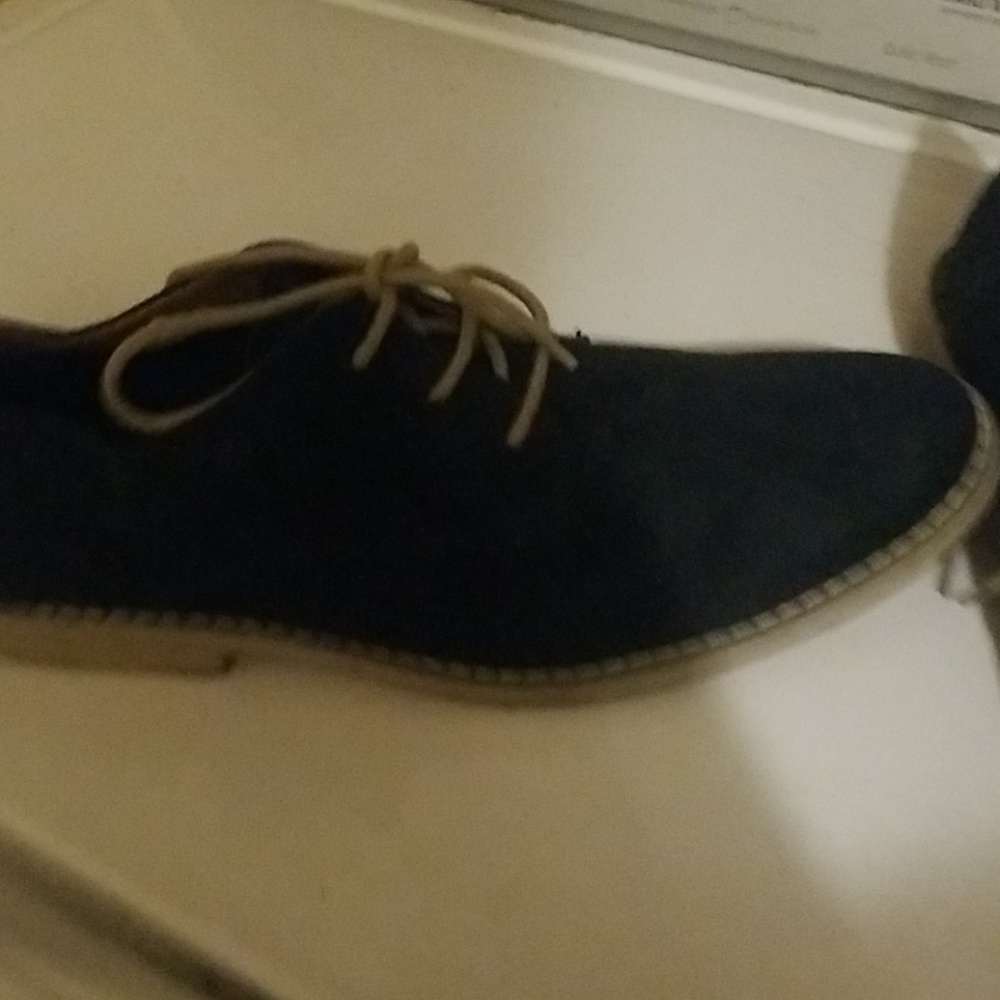 Shoes - Picture 2 of 3